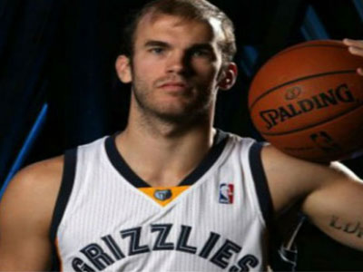 «Χρυσώνουν» τον Καλάθη